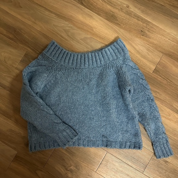 Baby blue off the shoulder sweater - Picture 2 of 3